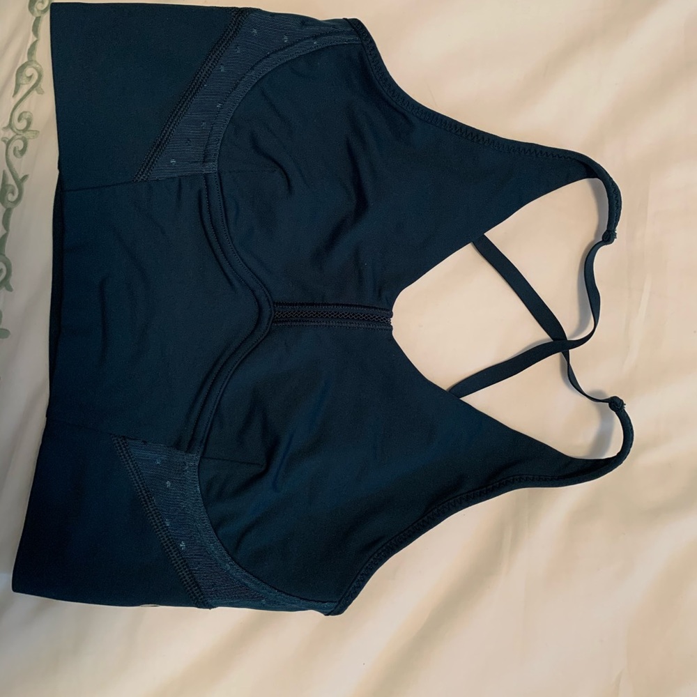 NWOT Size 4 Lululemon Sports Bra